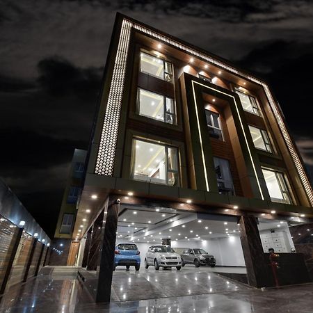 Golden Tree Hotell Noida Eksteriør bilde