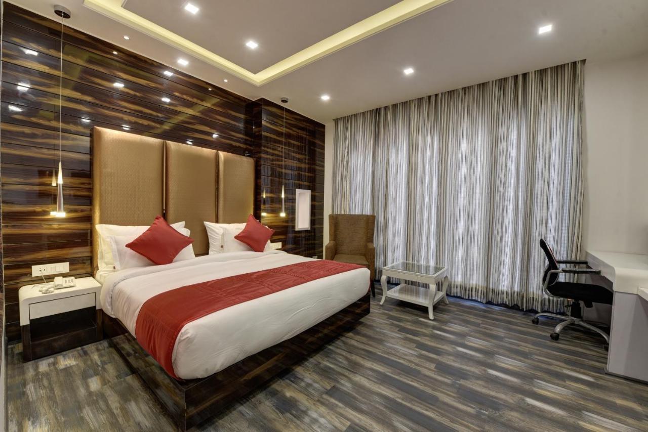 Golden Tree Hotell Noida Eksteriør bilde