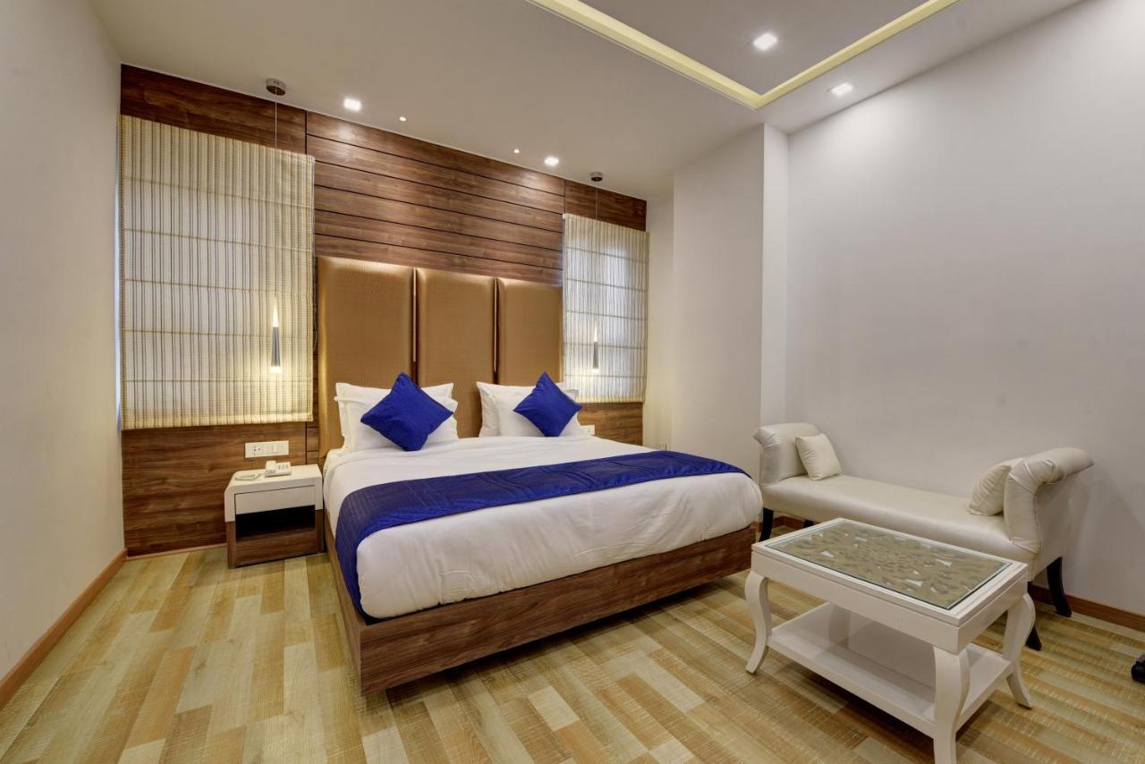Golden Tree Hotell Noida Eksteriør bilde