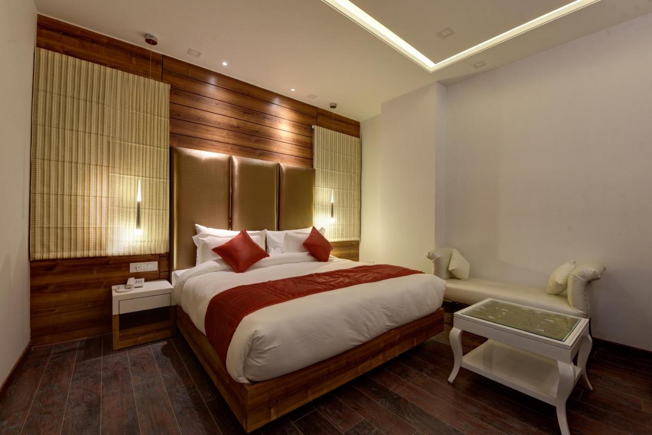 Golden Tree Hotell Noida Eksteriør bilde