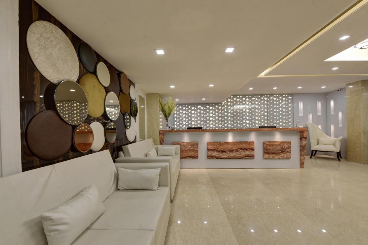 Golden Tree Hotell Noida Eksteriør bilde